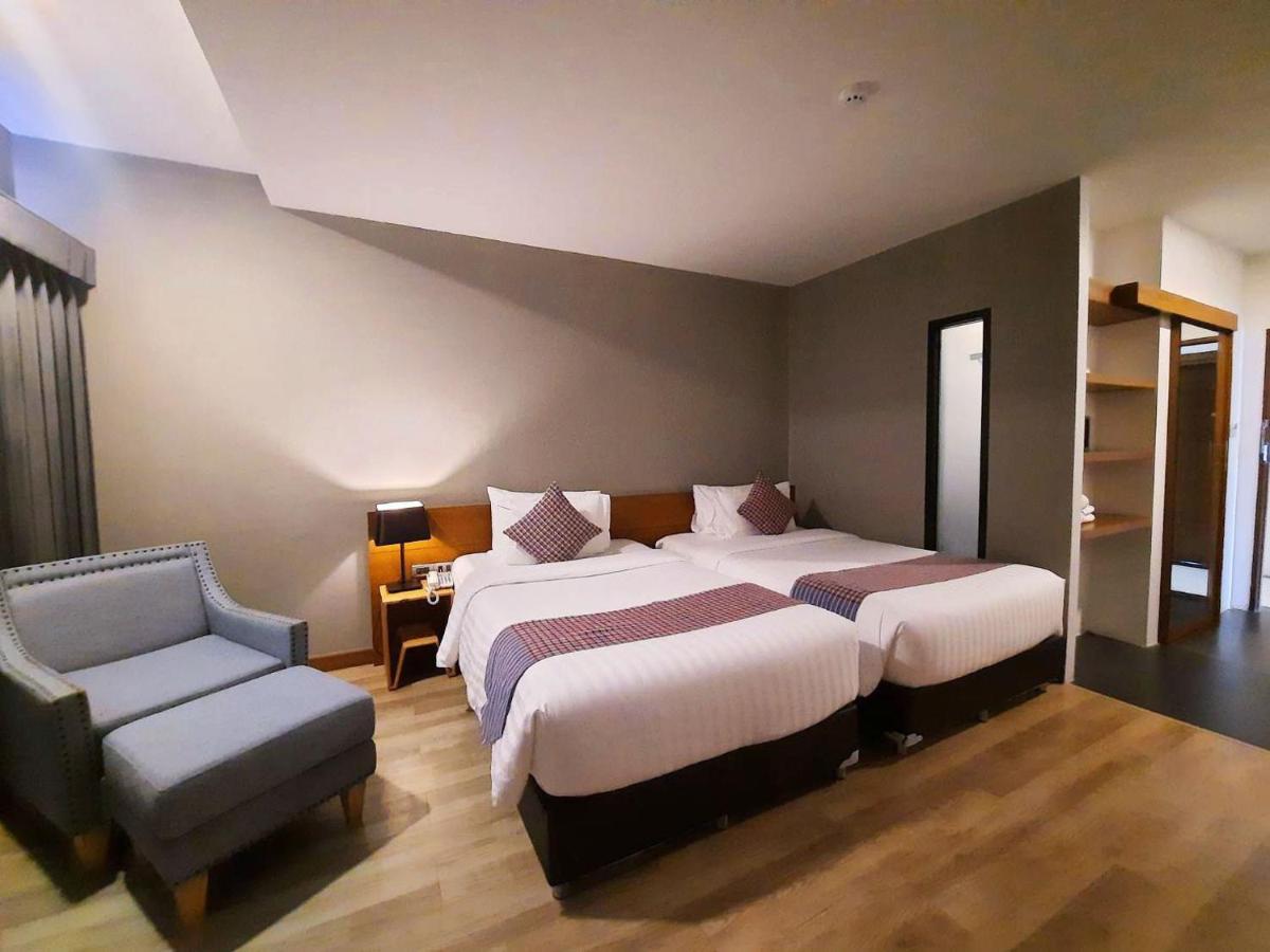 Comet Hotel Surat Thani Ngoại thất bức ảnh