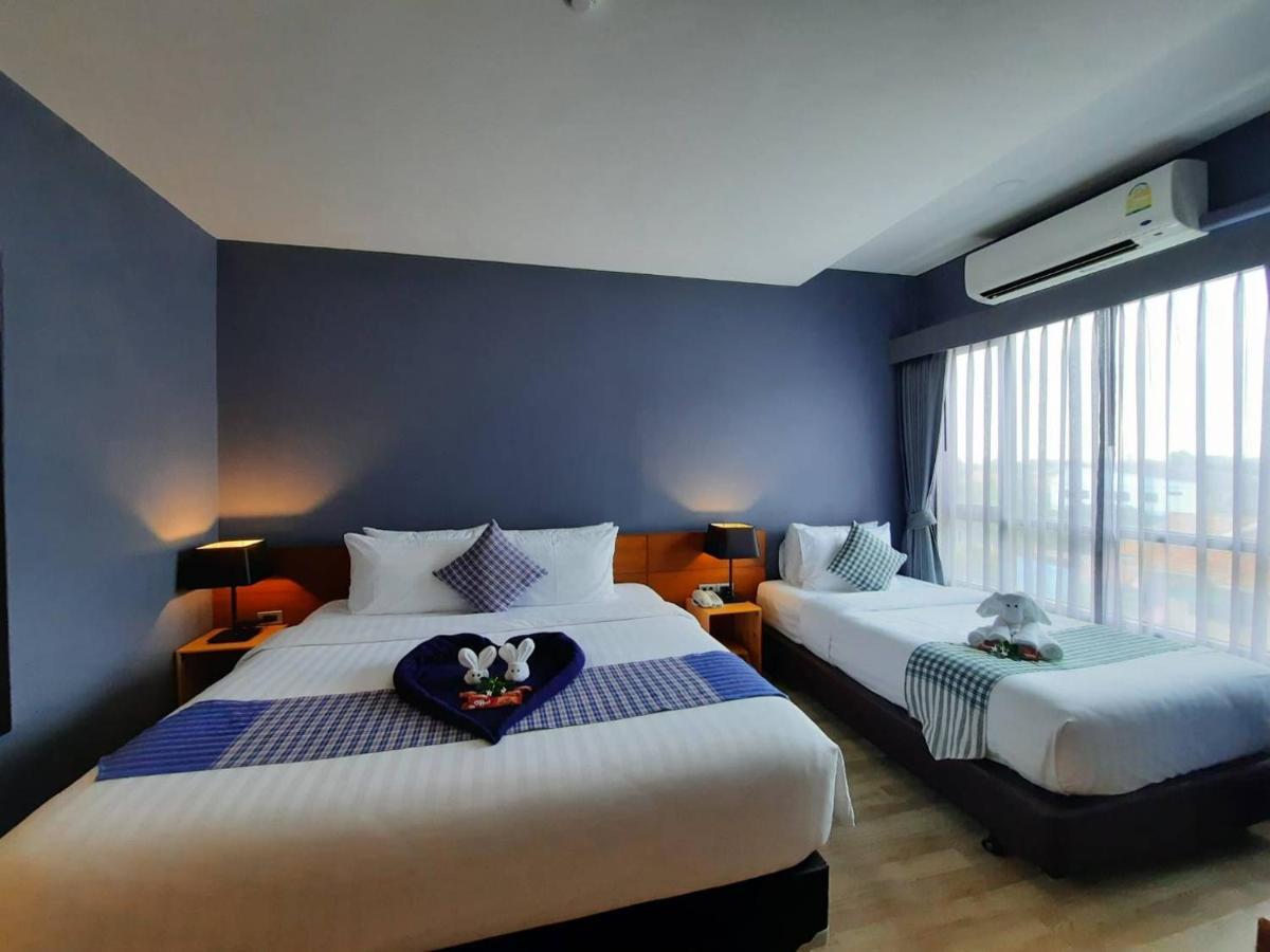 Comet Hotel Surat Thani Ngoại thất bức ảnh