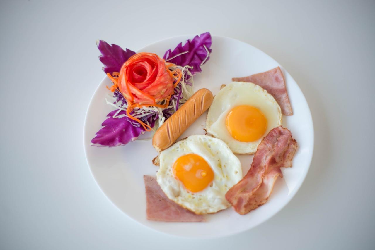 Comet Hotel Surat Thani Ngoại thất bức ảnh